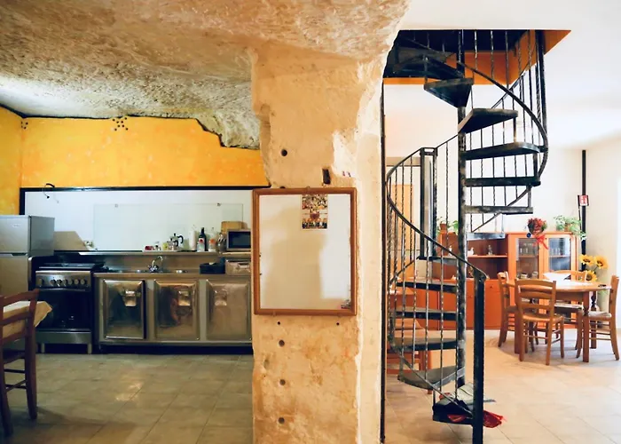 Nyaraló La Casa Nella Roccia