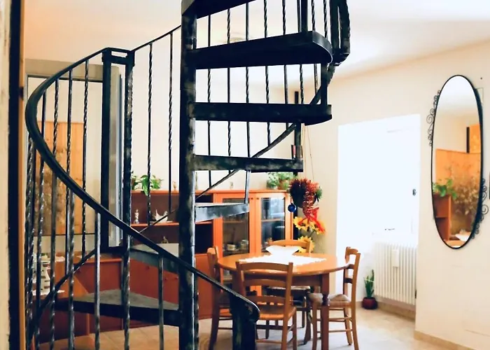 La Casa Nella Roccia *